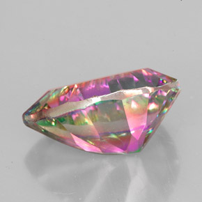 Quartz mystique Partie Supérieure Arc-en-Ciel naturelle En forme de poire, 4.75 ct, VVS-VS