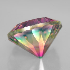 Quartz mystique Partie Supérieure Arc-en-Ciel naturelle Coupe roude, 9.29 ct, VVS