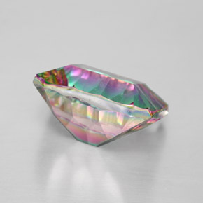Quartz mystique Partie Supérieure Arc-en-Ciel naturelle Taille émeraude, 5.55 ct, VVS