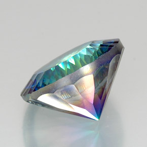 Quartz mystique Partie Supérieure Arc-en-Ciel naturelle Coupe roude, 17.74 ct, VVS