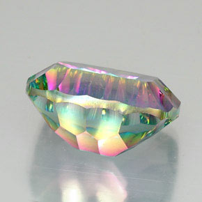 Quartz mystique multicolore naturelle coupe coussin, 21,80 ct, VVS