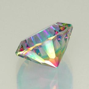 Quartz mystique Partie Supérieure Arc-en-Ciel naturelle Coupe roude, 10.76 ct, VVS