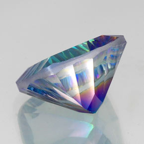 Quartz mystique Partie Supérieure Arc-en-Ciel naturelle Coupe coussin, 19.84 ct, VS