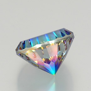 Quartz mystique Partie Supérieure Arc-en-Ciel naturelle Coupe roude, 10.13 ct, VVS