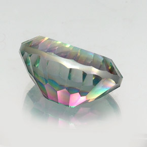 Quartz mystique Partie Supérieure Arc-en-Ciel naturelle Coupe ovale, 13.74 ct, VS