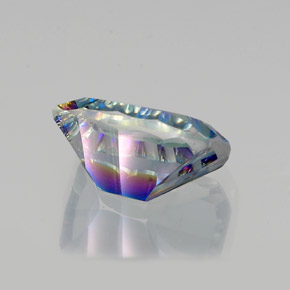 Quartz mystique multicolore naturelle taille émeraude, 10,64 ct, VVS
