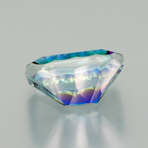 Quartz mystique Partie Supérieure Arc-en-Ciel naturelle Taille émeraude, 10.98 ct, VVS