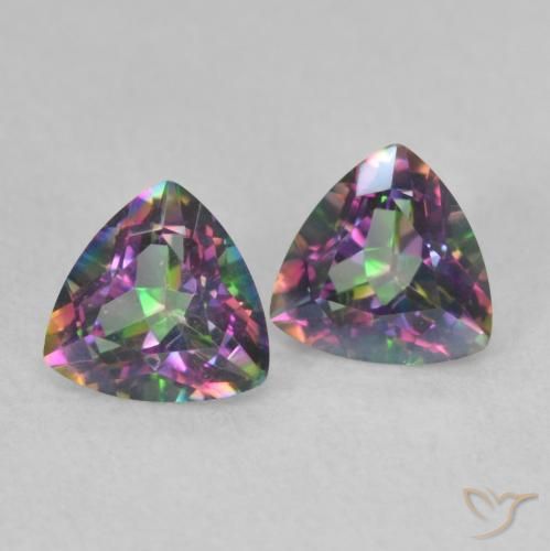 Achetez naturel 0.90ct Multicolore Quartz mystique gems, Trillion, En provenance Brésil chez GemSelect. En stock, livraison internationale!