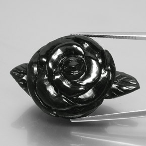 Néphrite noir naturelle forme fantaisie, 81,11 ct, opaque