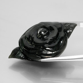 Néphrite noir naturelle forme fantaisie, 63,61 ct, opaque