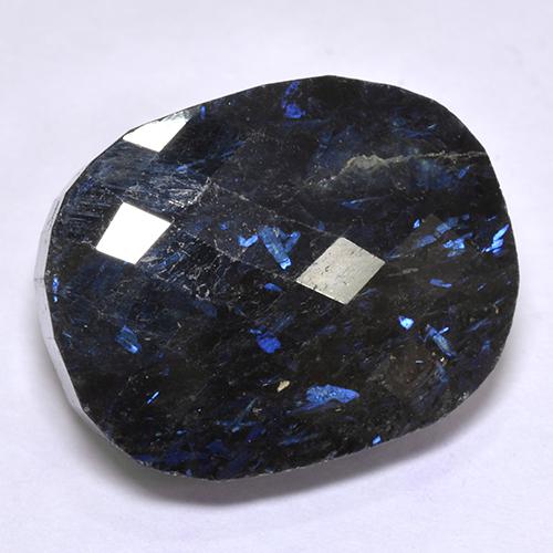 Nuummite noir naturelle coupe coussin, 28,97 ct, opaque