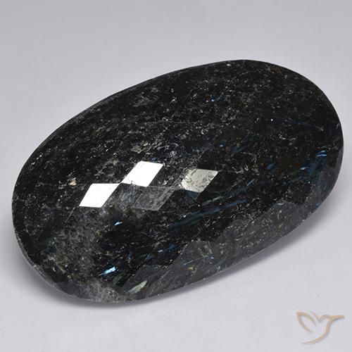 Nuummite Noir avec étincelle bleue naturelle ovale, 47.12 ct, Opaque