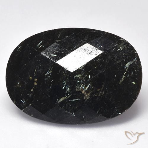 26.97ct Naturel Noir avec étincelle bleue Nuummite, ovale, Opaque