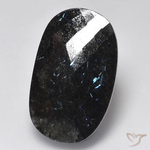 24.26ct Naturel Noir avec étincelle bleue Nuummite, ovale, Opaque