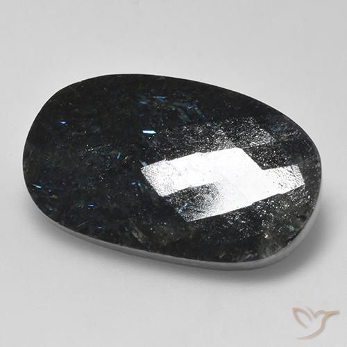 Nuummite Noir avec étincelle bleue naturelle ovale, 24.26 ct, Opaque
