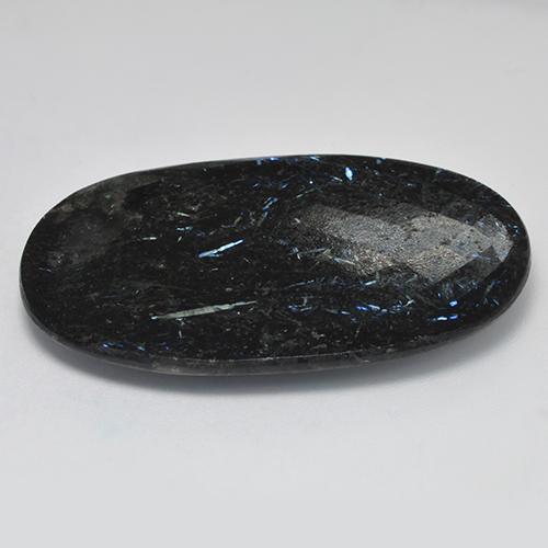 Nuummite noir naturelle coupe ovale, 48,65 ct, opaque