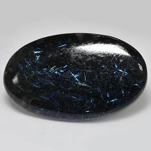 Nuummite noir naturelle coupe ovale, 79,60 ct, opaque