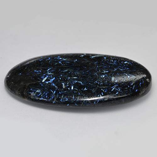 Nuummite noir naturelle coupe ovale, 79,60 ct, opaque