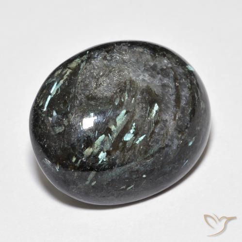 Nuummite Noir avec étincelle bleue naturelle ovale, 18.41 ct, Opaque