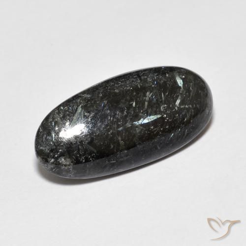 Nuummite Noir avec étincelle bleue naturelle ovale, 7.87 ct, Opaque