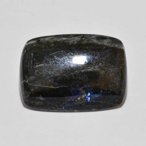 Nuummite noir avec étincelle bleue naturelle coupe coussin, 6,81 ct, opaque
