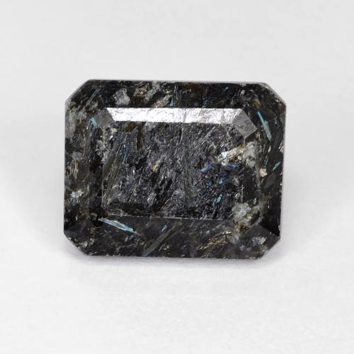 Nuummite noir naturelle taille émeraude, 7,31 ct, opaque