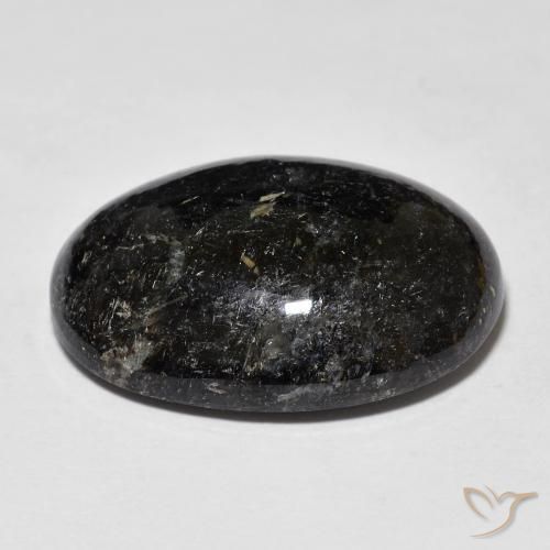 Nuummite Noir avec étincelle bleue naturelle ovale, 20.25 ct, Opaque