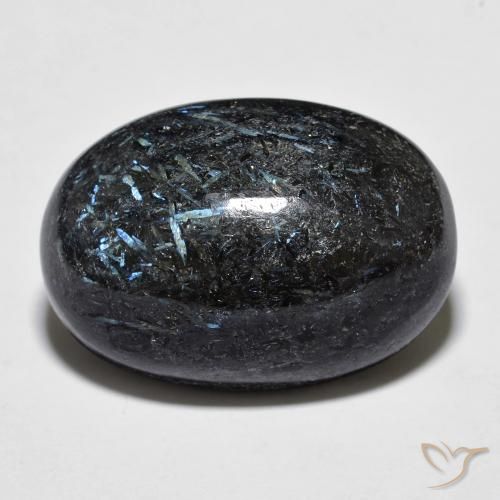 20.13ct Naturel Noir avec étincelle bleue Nuummite, ovale, Opaque