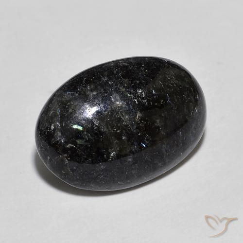 Nuummite Noir avec étincelle bleue naturelle ovale, 9.38 ct, Opaque