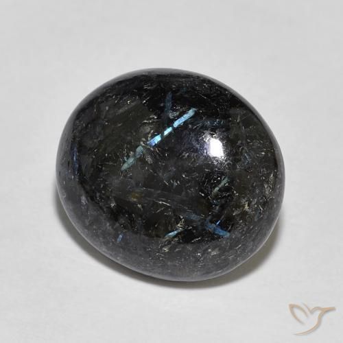 Nuummite Noir avec étincelle bleue naturelle ovale, 6.96 ct, Opaque