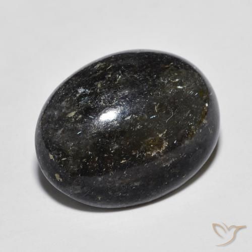 Nuummite Noir avec étincelle bleue naturelle ovale, 12.15 ct, Opaque
