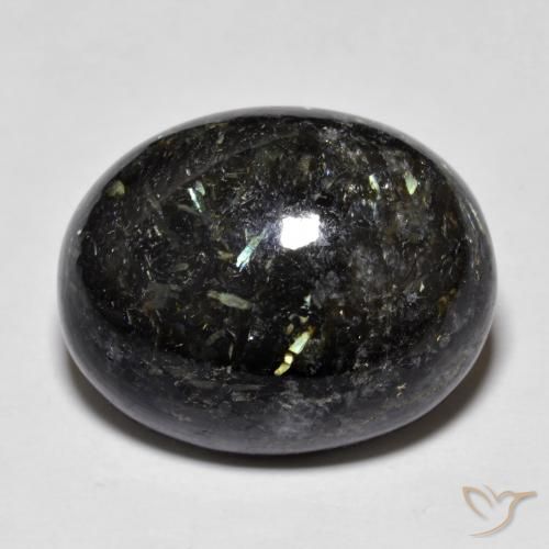 22.36ct Naturel Noir avec étincelle bleue Nuummite, ovale, Opaque