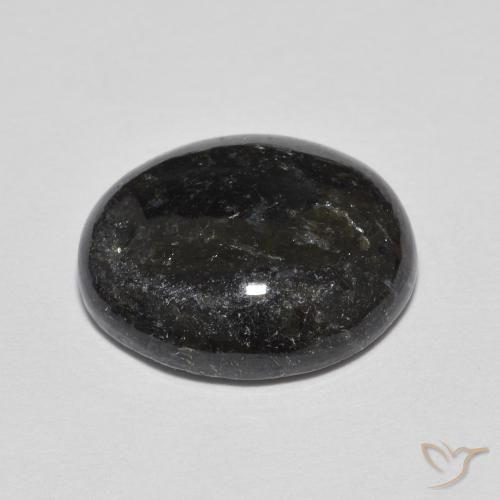 Nuummite Noir avec étincelle bleue naturelle ovale, 6.70 ct, Opaque
