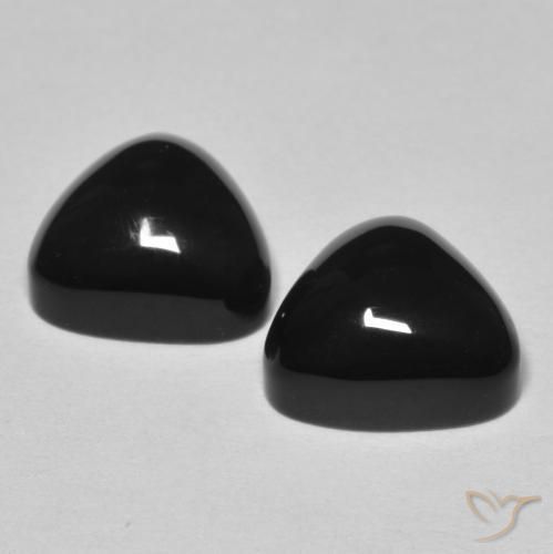 Shop natural 6.79ct Noire Onyx gems, Trillion, from Sri Lanka at GemSelect. In stock, global shipping!