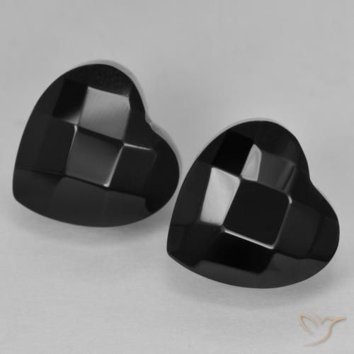 Shop natural 8.49ct Noire Onyx gems, Cœur, from Sri Lanka at GemSelect. In stock, global shipping!