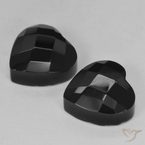 Shop natural 8.57ct Noire Onyx gems, Cœur, from Sri Lanka at GemSelect. In stock, global shipping!