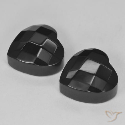 Shop natural 8.51ct Noire Onyx gems, Cœur, from Sri Lanka at GemSelect. In stock, global shipping!