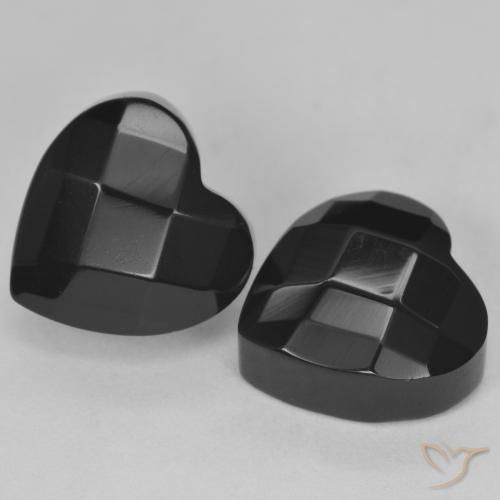 Shop natural 8.71ct Noire Onyx gems, Cœur, from Sri Lanka at GemSelect. In stock, global shipping!