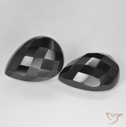 Shop natural 19.62ct Noire Onyx gems, En forme de poire, from Sri Lanka at GemSelect. In stock, global shipping!