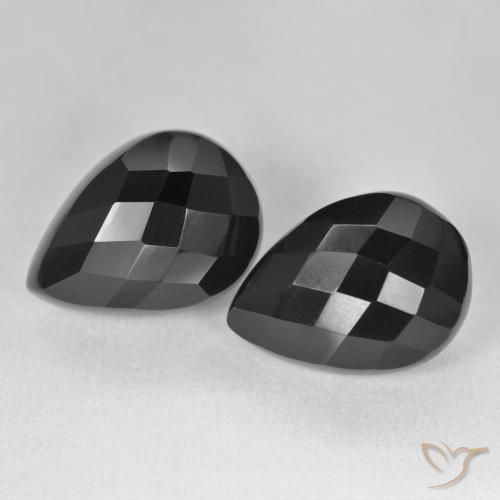 Shop natural 22.32ct Noire Onyx gems, En forme de poire, from Sri Lanka at GemSelect. In stock, global shipping!
