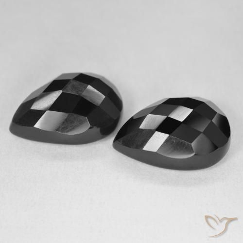 Shop natural 20.57ct Noire Onyx gems, En forme de poire, from Sri Lanka at GemSelect. In stock, global shipping!