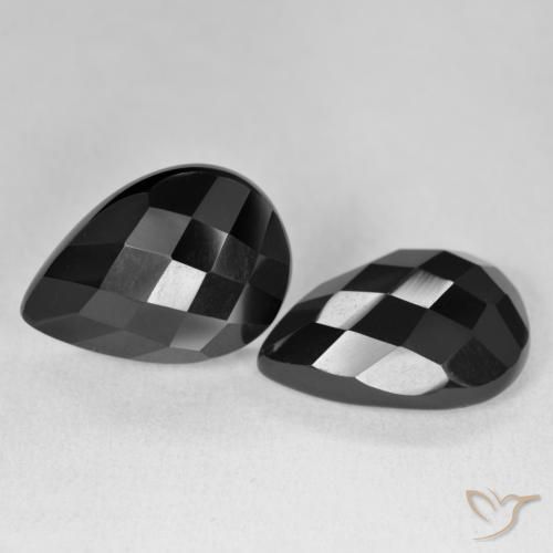 Shop natural 17.54ct Noire Onyx gems, En forme de poire, from Sri Lanka at GemSelect. In stock, global shipping!