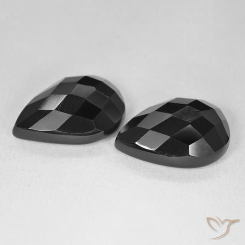 Shop natural 17.76ct Noire Onyx gems, En forme de poire, from Sri Lanka at GemSelect. In stock, global shipping!