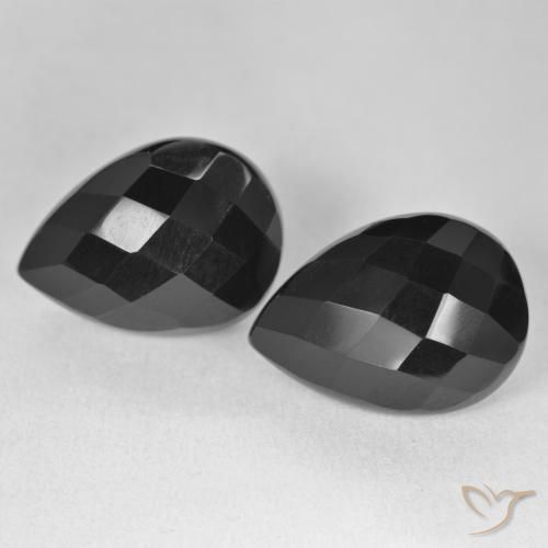Shop natural 20.03ct Noire Onyx gems, En forme de poire, from Sri Lanka at GemSelect. In stock, global shipping!