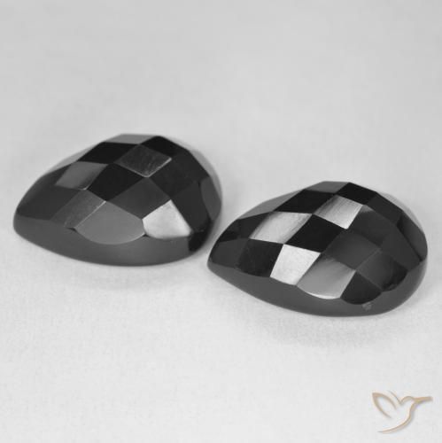 Shop natural 20.03ct Noire Onyx gems, En forme de poire, from Sri Lanka at GemSelect. In stock, global shipping!