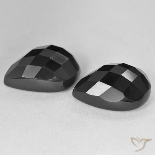 Shop natural 22.03ct Noire Onyx gems, En forme de poire, from Sri Lanka at GemSelect. In stock, global shipping!