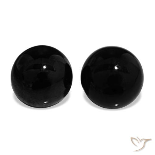 Shop natural 1.70ct Noire Onyx gems, Coupe roude, from Sri Lanka at GemSelect. In stock, global shipping!