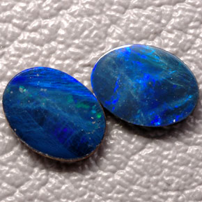 Achetez naturel ct multicolore doublet d'opale gems, coupe ovale, en provenance australie chez gemselect. en stock, livraison internationale!