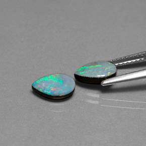 Achetez naturel ct multicolore doublet d'opale gems, en forme de poire, en provenance australie chez gemselect. en stock, livraison internationale!