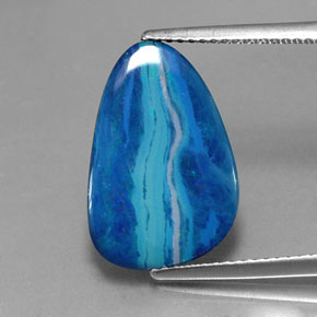 Doublet d'opale multicolore naturelle forme fantaisie, 4,62 ct, opaque